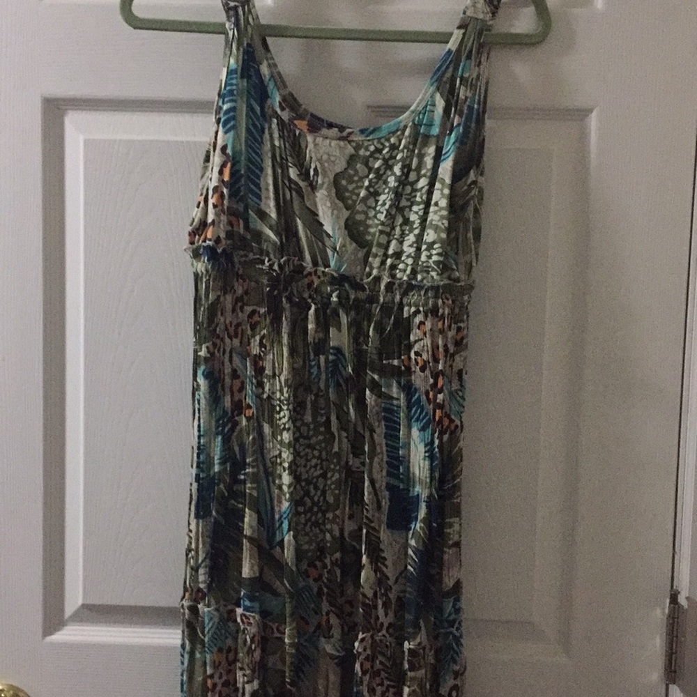 Beautiful sleeveless summer long dress size large